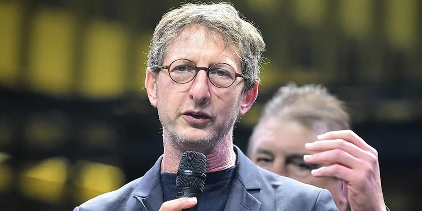 Ariel Weil critique la loi anti-homosexualité au Sénégal