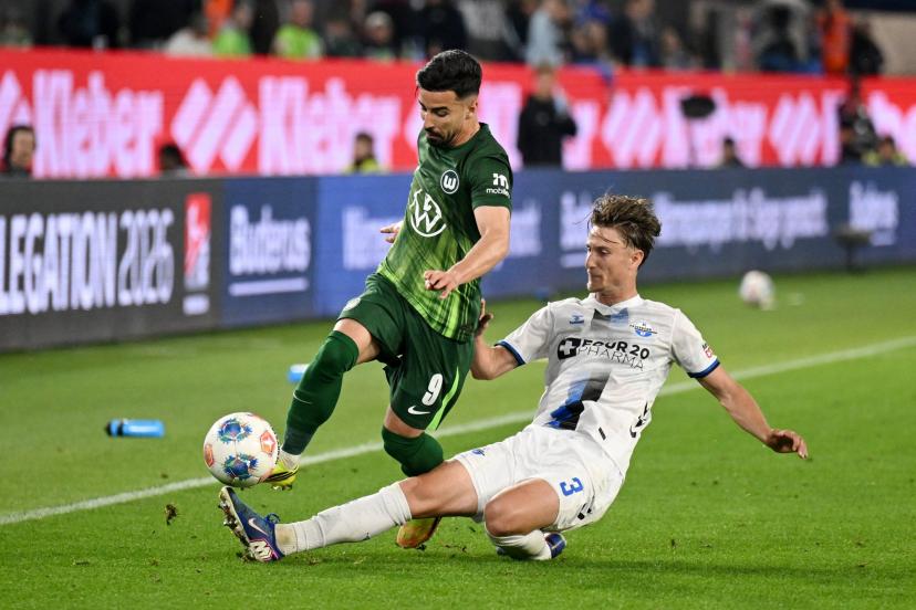 Wolfsburg et Paderborn s'affrontent lors du barrage aller en Bundesliga