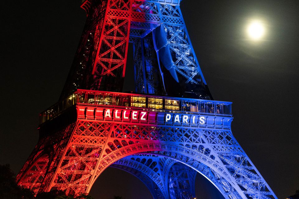 La Tour Eiffel en illumination spéciale pour la finale