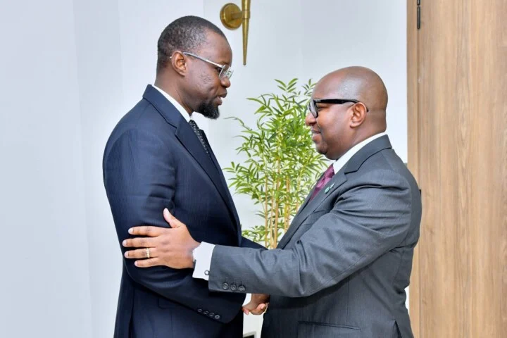 Rencontre entre Ousmane Sonko et le président de l’Union Parlementaire Africaine Rencontre entre Ousmane Sonko et le président de l’Union Parlementaire Africaine
