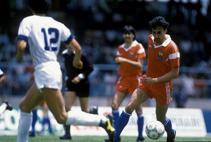 Thierry Tusseau avec la France contre le Guatemala en 1986.