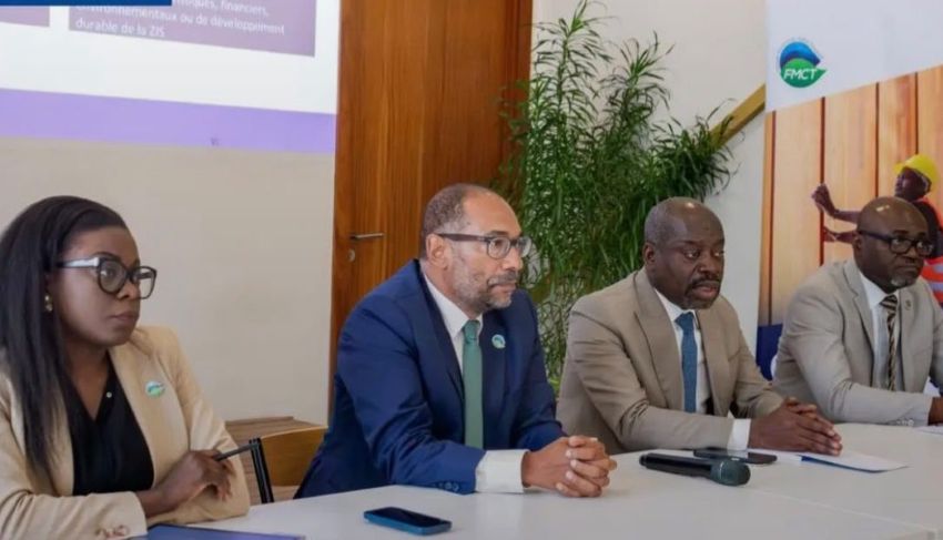 Vue aérienne de la Zone d’investissement spéciale de Baie des Rois à Libreville