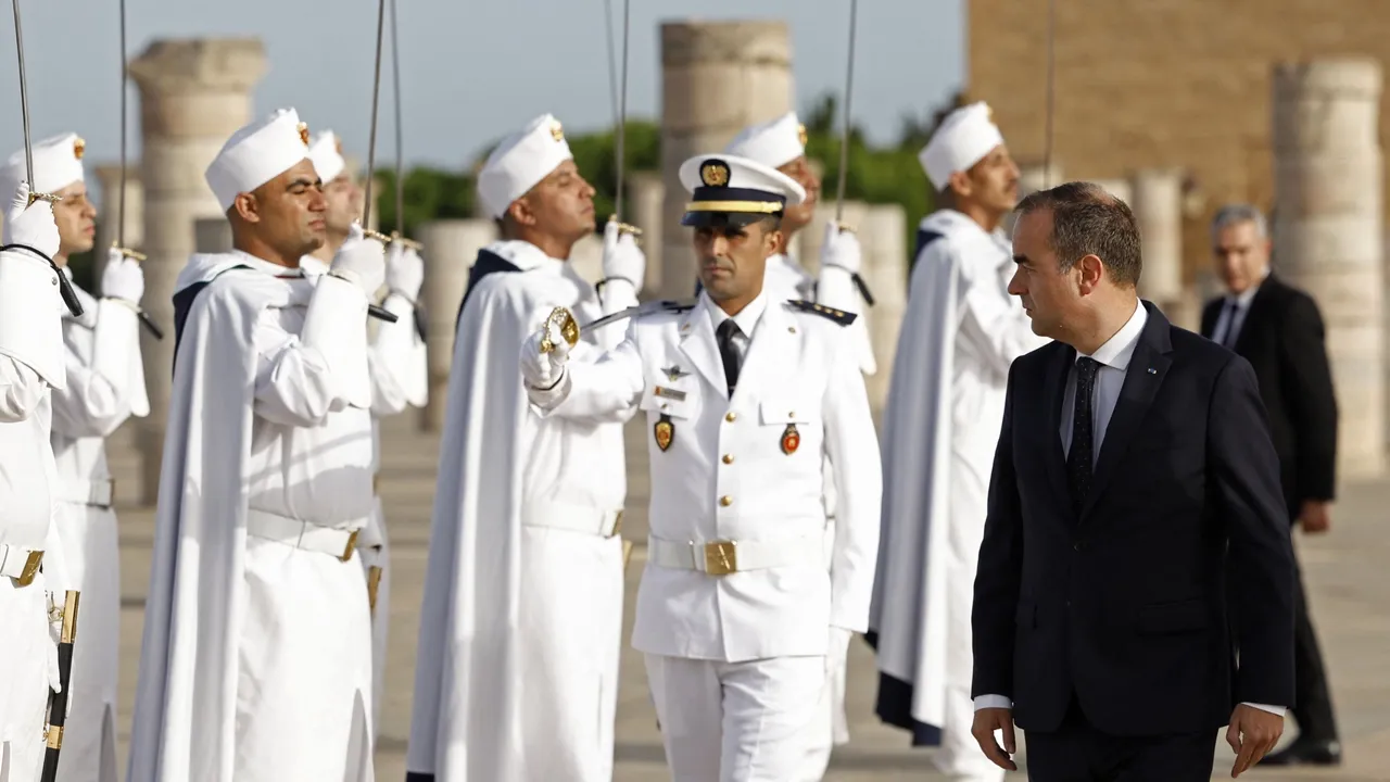 Sébastien Lecornu et Aziz Akhannouch lors d’une rencontre diplomatique