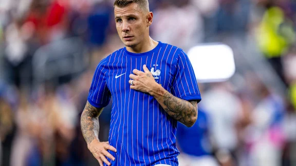 Lucas Digne en action avec le maillot du PSG