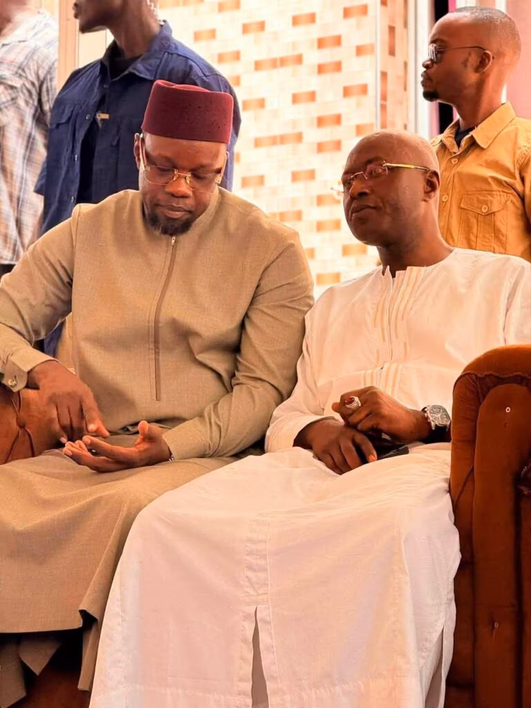 Ousmane Sonko avec Diamil Sané aux Parcelles Assainies