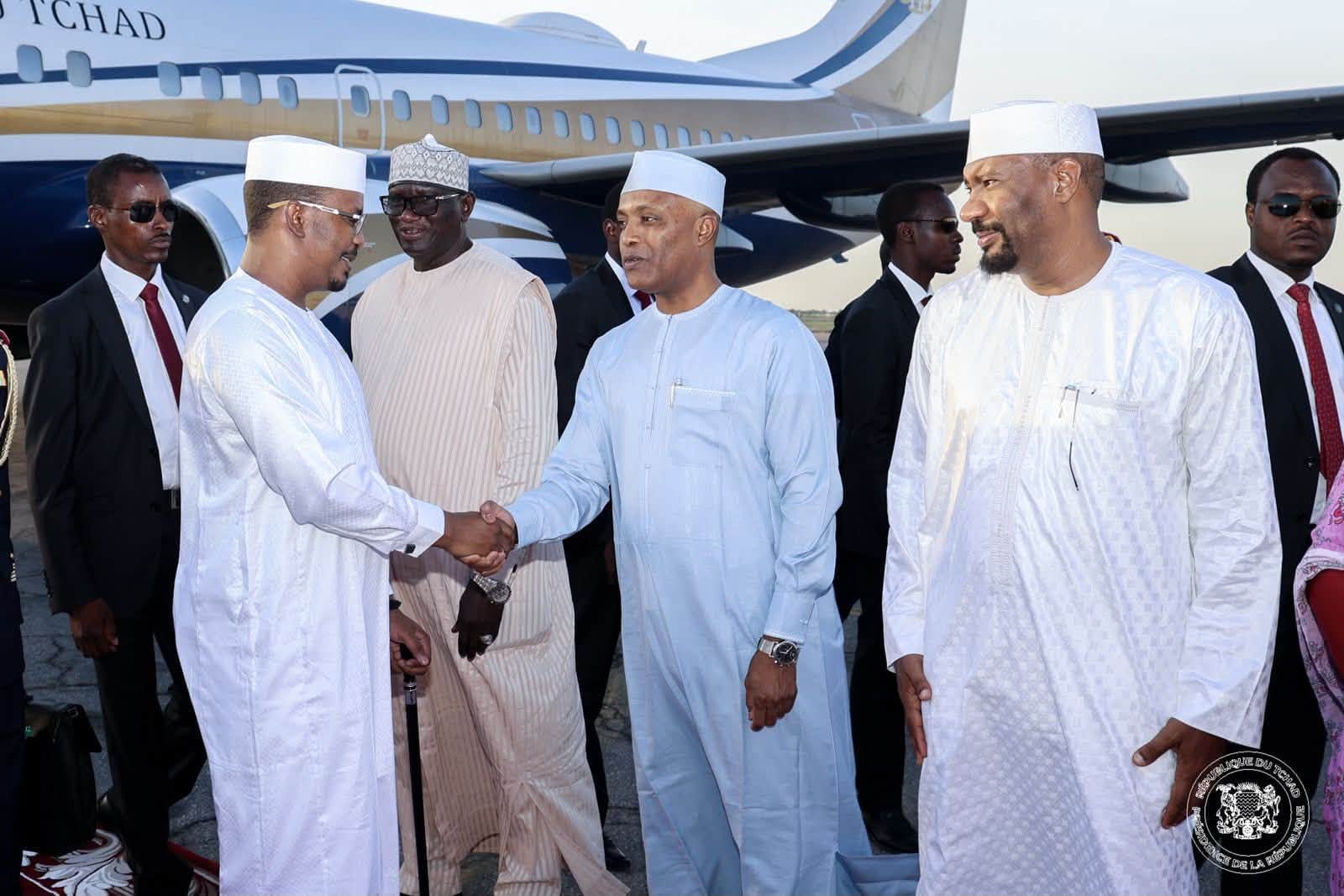 Accueil du président tchadien à N'Djamena après sa visite aux Émirats arabes unis
