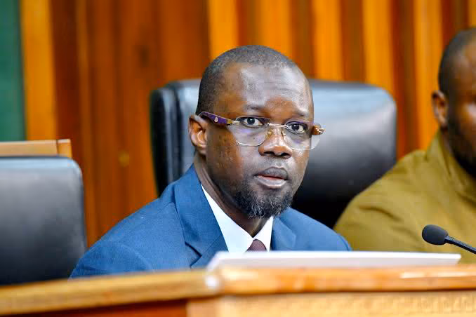 Session d'urgence à l'Assemblée nationale : Ousmane Sonko et le Bureau en action Réunion d’urgence à l’Assemblée nationale : Ousmane Sonko et le Bureau ont acté des décisions clés